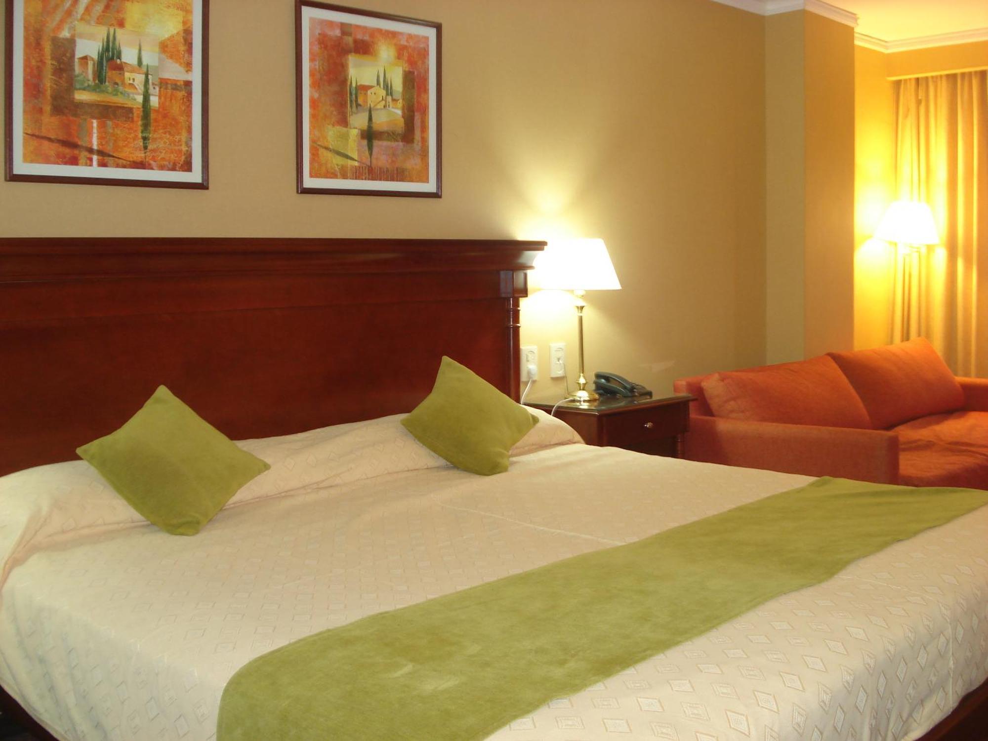 Condado Hotel Casino Santo Tome Екстер'єр фото
