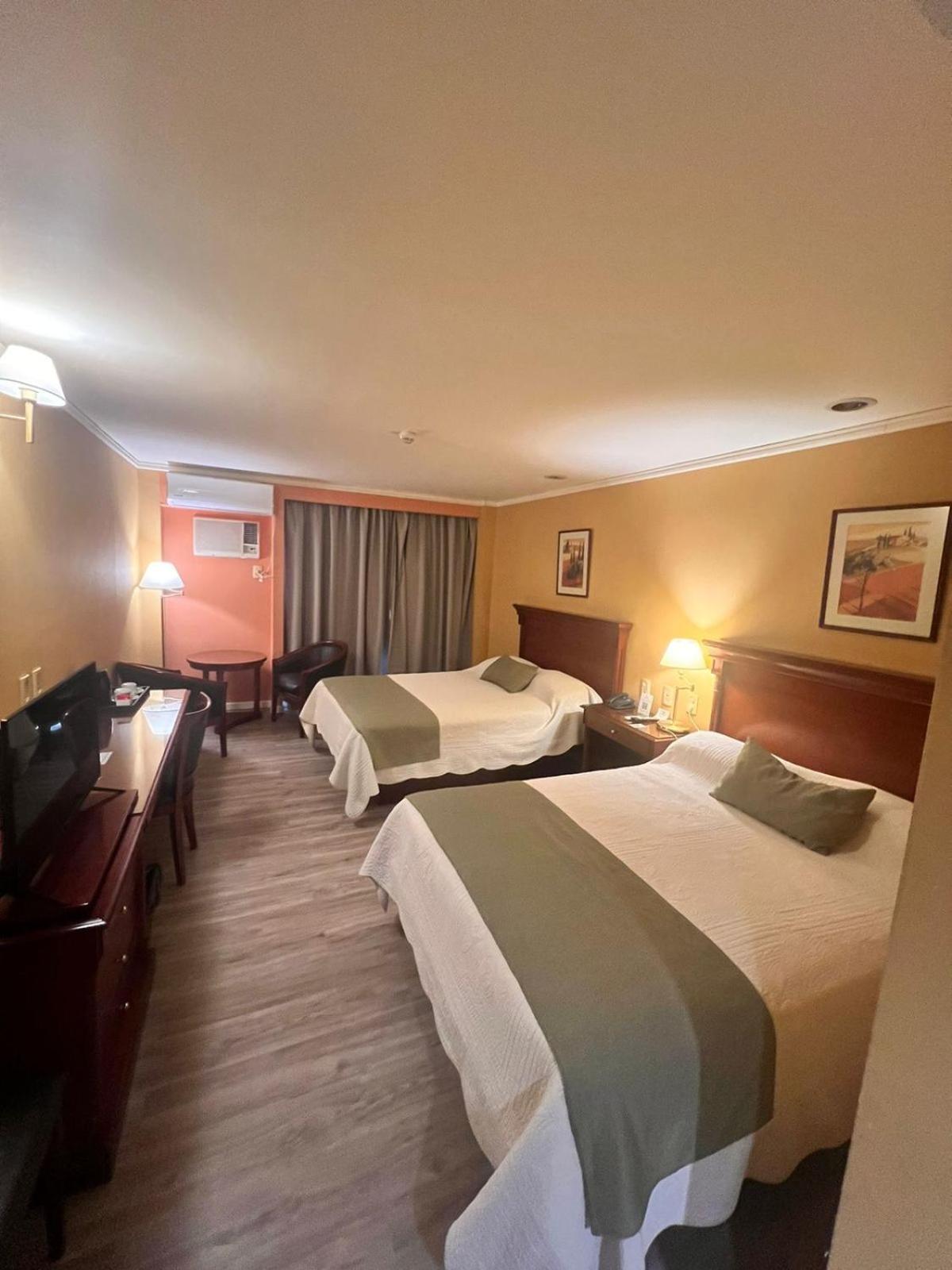 Condado Hotel Casino Santo Tome Екстер'єр фото