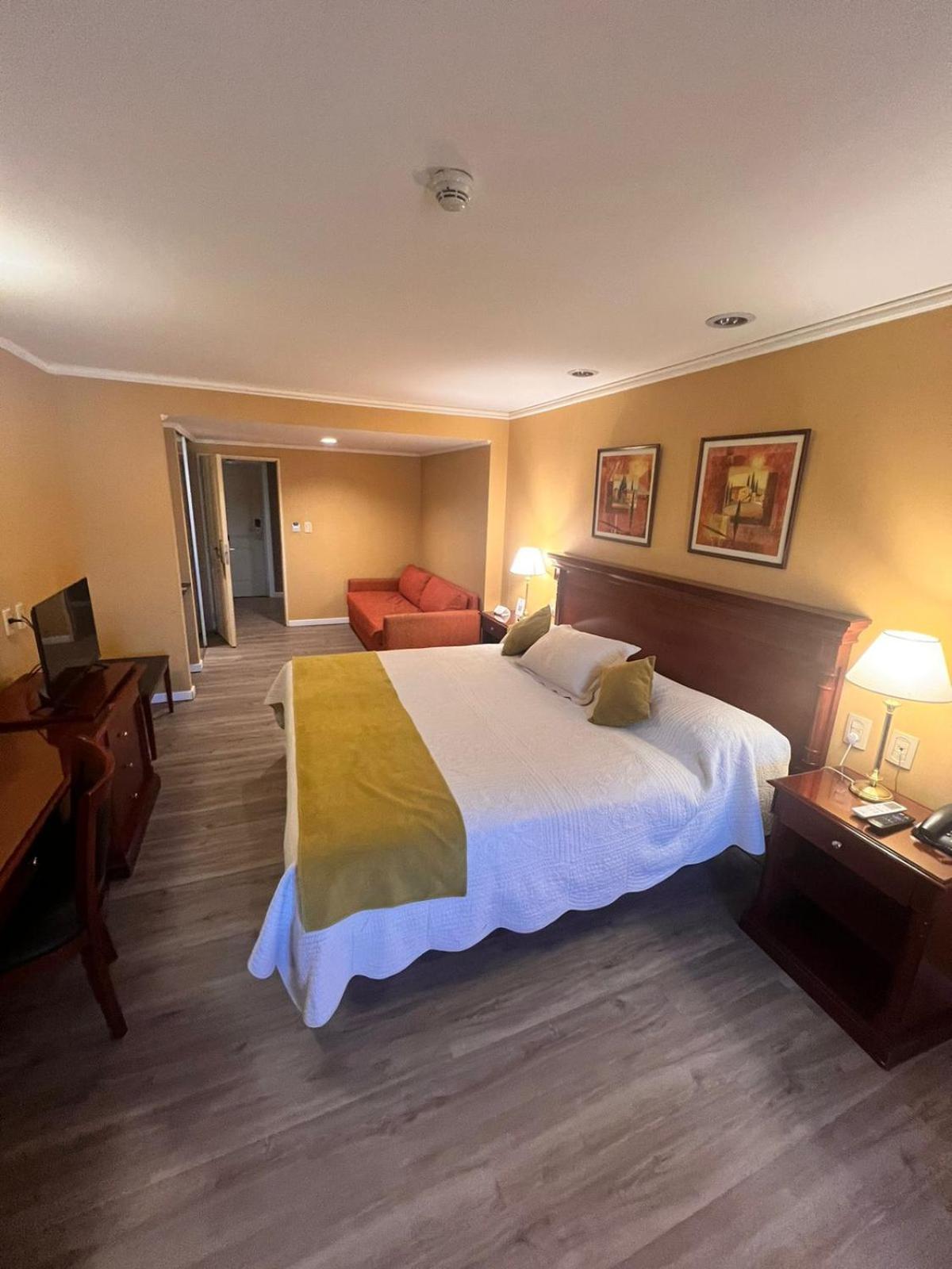 Condado Hotel Casino Santo Tome Екстер'єр фото