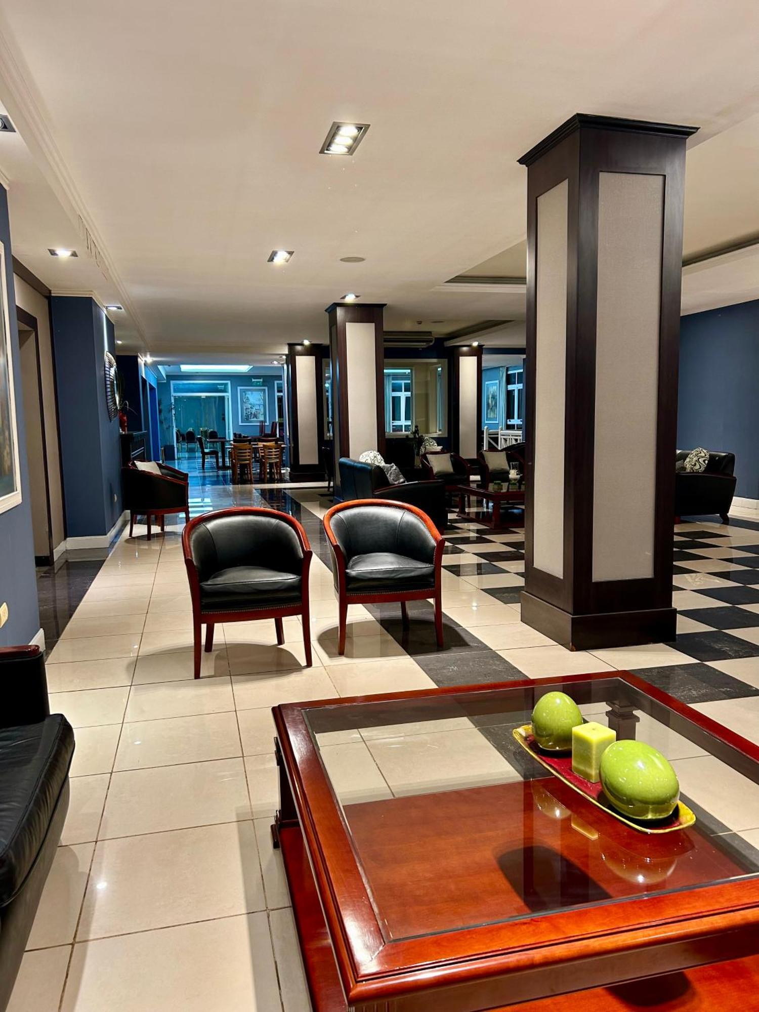 Condado Hotel Casino Santo Tome Екстер'єр фото